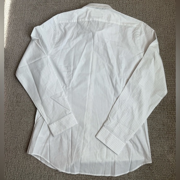 Express Men’s Dress Shirt, white with black dot pattern, size large/slim fit - Picture 2 of 6